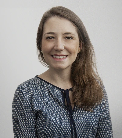 Juliana Pascoalini, criadora da Escola de lighting design e lighting designer reconhecida internacionalmente